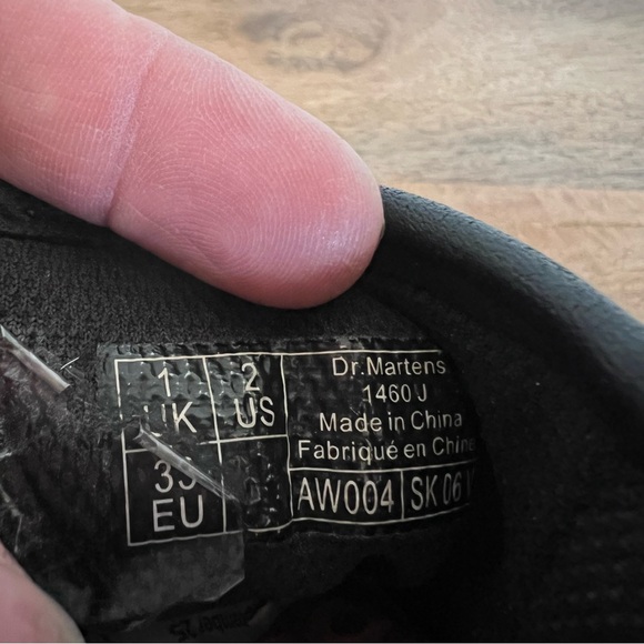 Dr. Martens 1460 J Black Leather Boots Size 2 - Picture 11 of 15